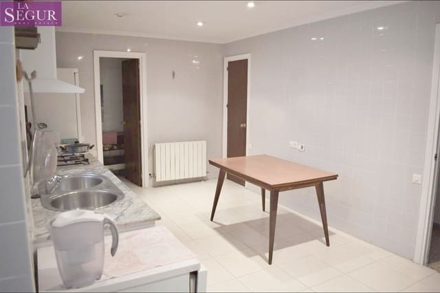 4 quarto Apartamento para venda em Cádis cidade com garagem - 590 000 € (Ref: 8572543)