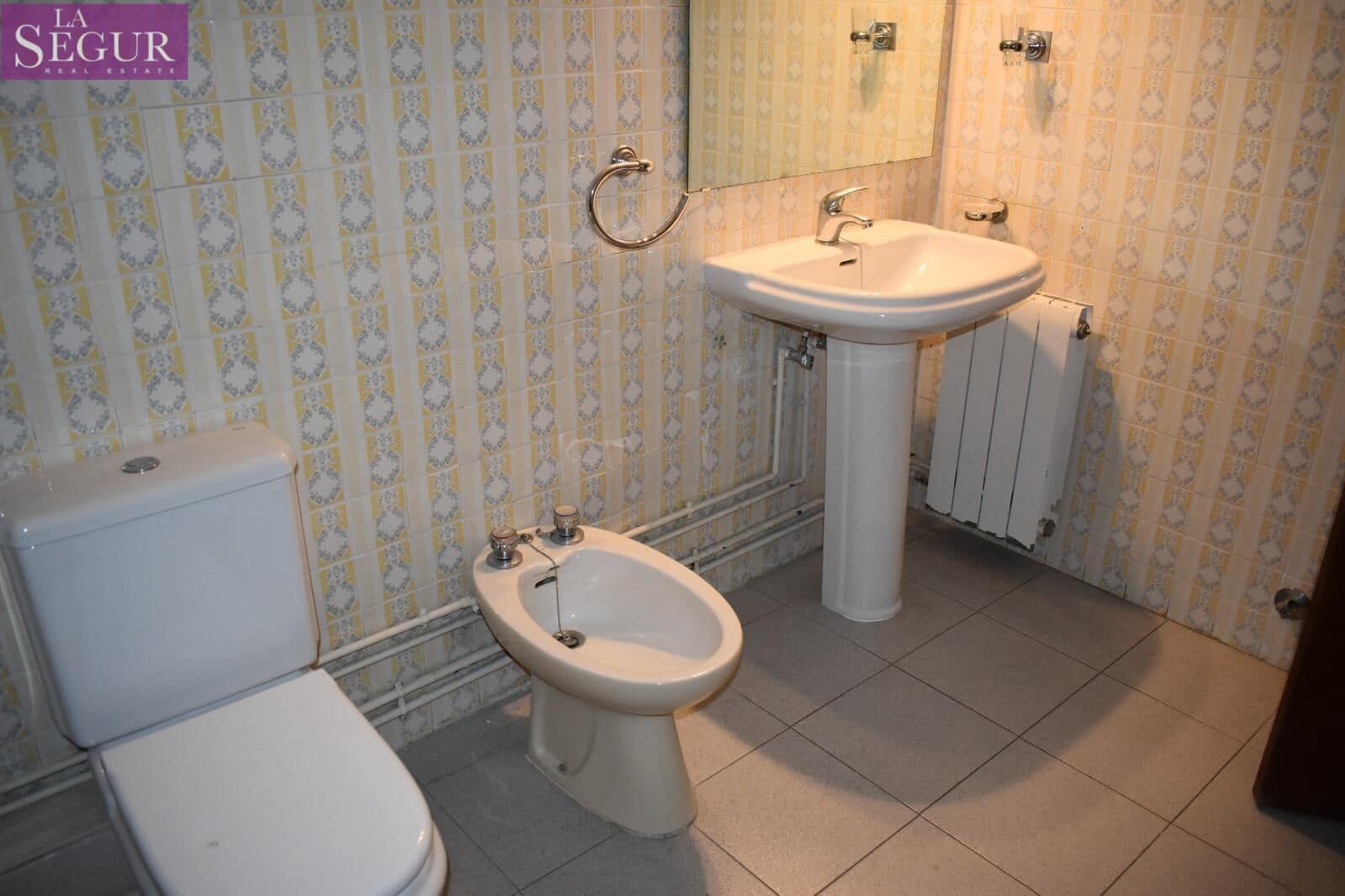 4 quarto Apartamento para venda em Cadis cidade com garagem - 590 000 € (Ref: 8572543)