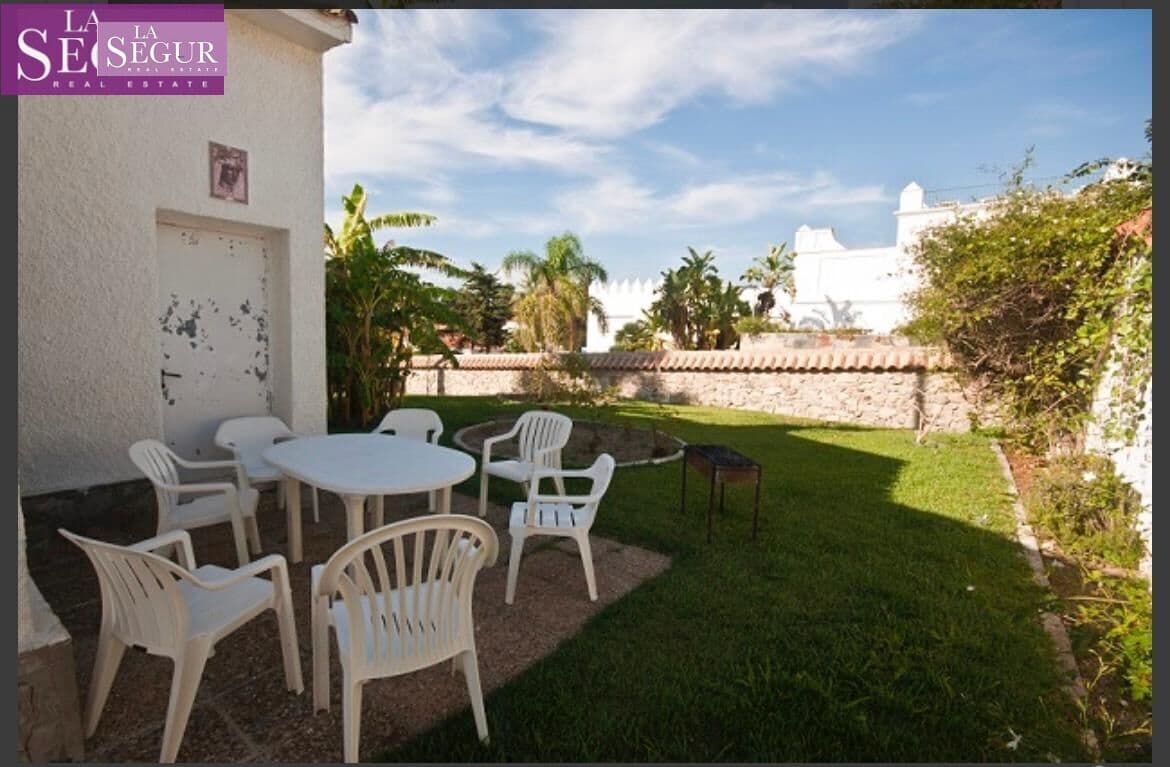 4 sypialnia Willa na sprzedaż w Conil de la Frontera z garażem - 670 000 € (Ref: 8584351)