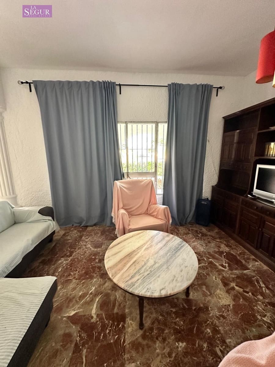 4 sypialnia Willa na sprzedaż w Conil de la Frontera z garażem - 670 000 € (Ref: 8584351)