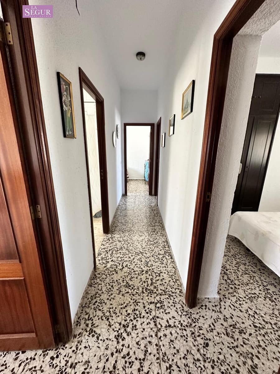 4 sypialnia Willa na sprzedaż w Conil de la Frontera z garażem - 670 000 € (Ref: 8584351)