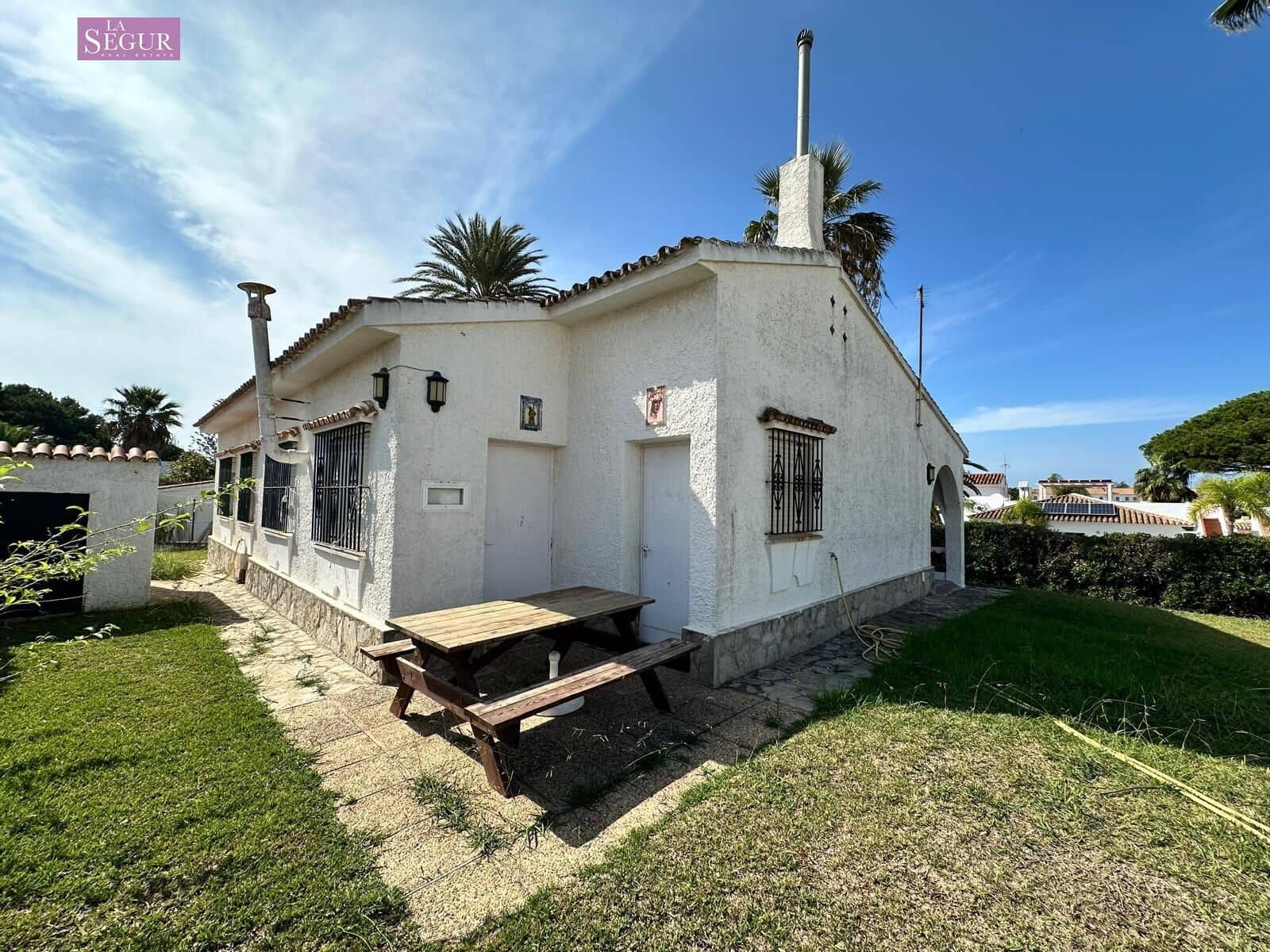 4 sypialnia Willa na sprzedaż w Conil de la Frontera z garażem - 670 000 € (Ref: 8584351)