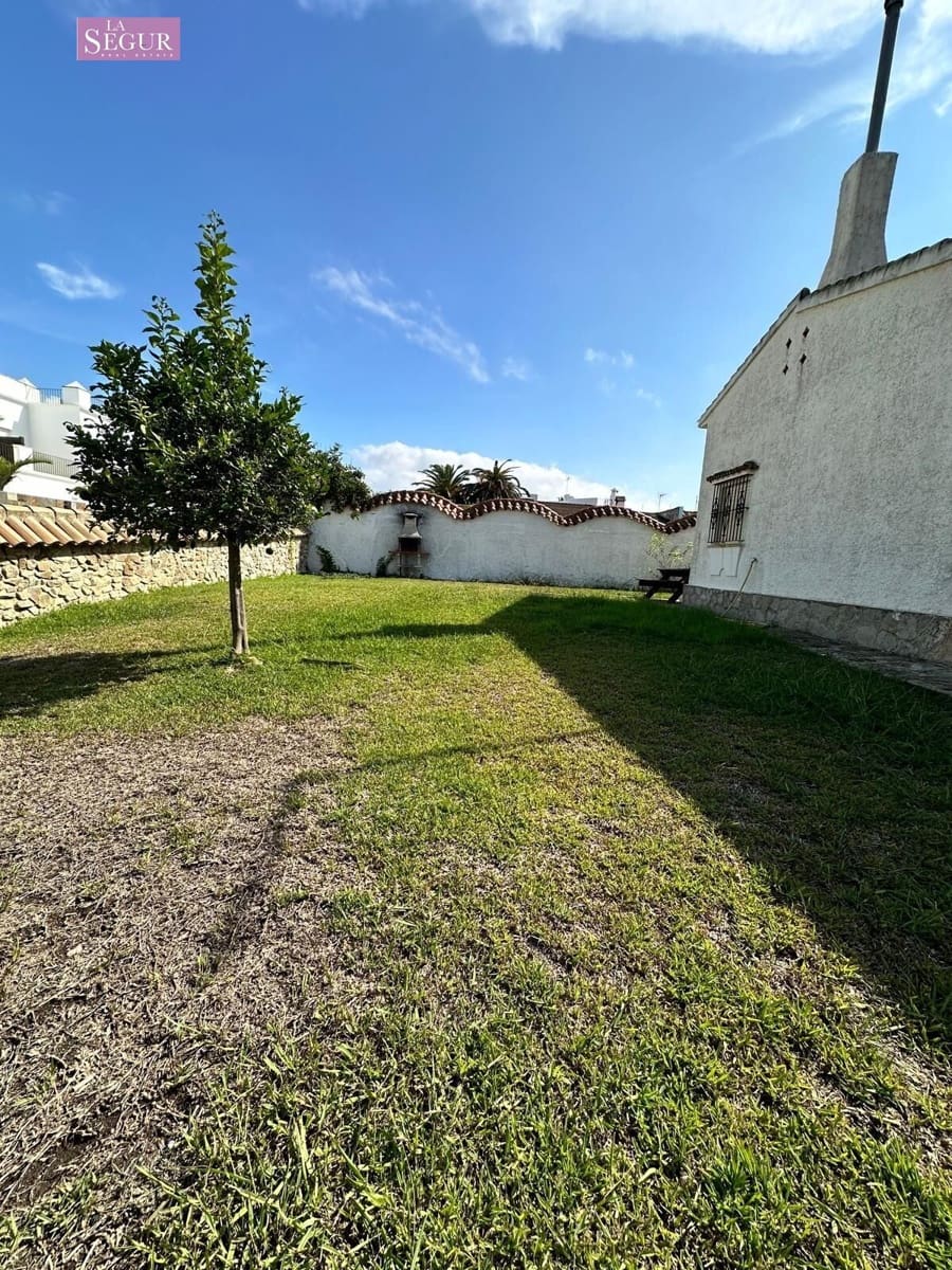 4 sypialnia Willa na sprzedaż w Conil de la Frontera z garażem - 670 000 € (Ref: 8584351)