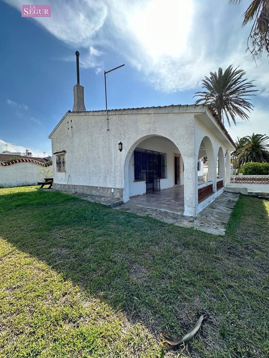 4 sypialnia Willa na sprzedaż w Conil de la Frontera z garażem - 670 000 € (Ref: 8584351)