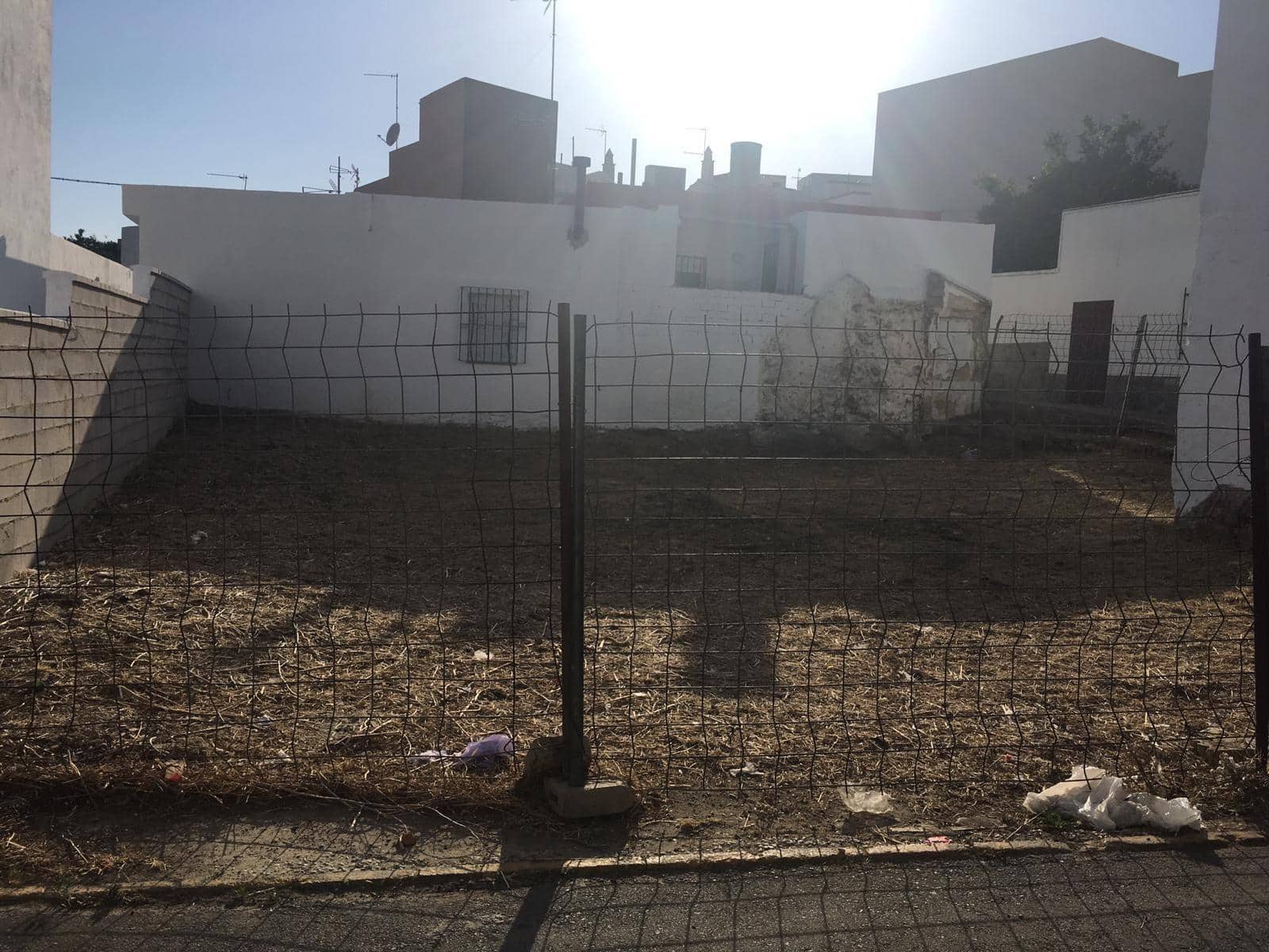 Terrain à Bâtir à vendre à Benalup - 105 000 € (Ref: 8595392)