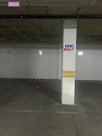 Garage til salg i Conil de la Frontera - € 35.000 (Ref: 8630286)