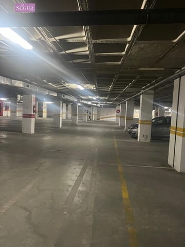 Garage til salg i Conil de la Frontera - € 35.000 (Ref: 8630286)