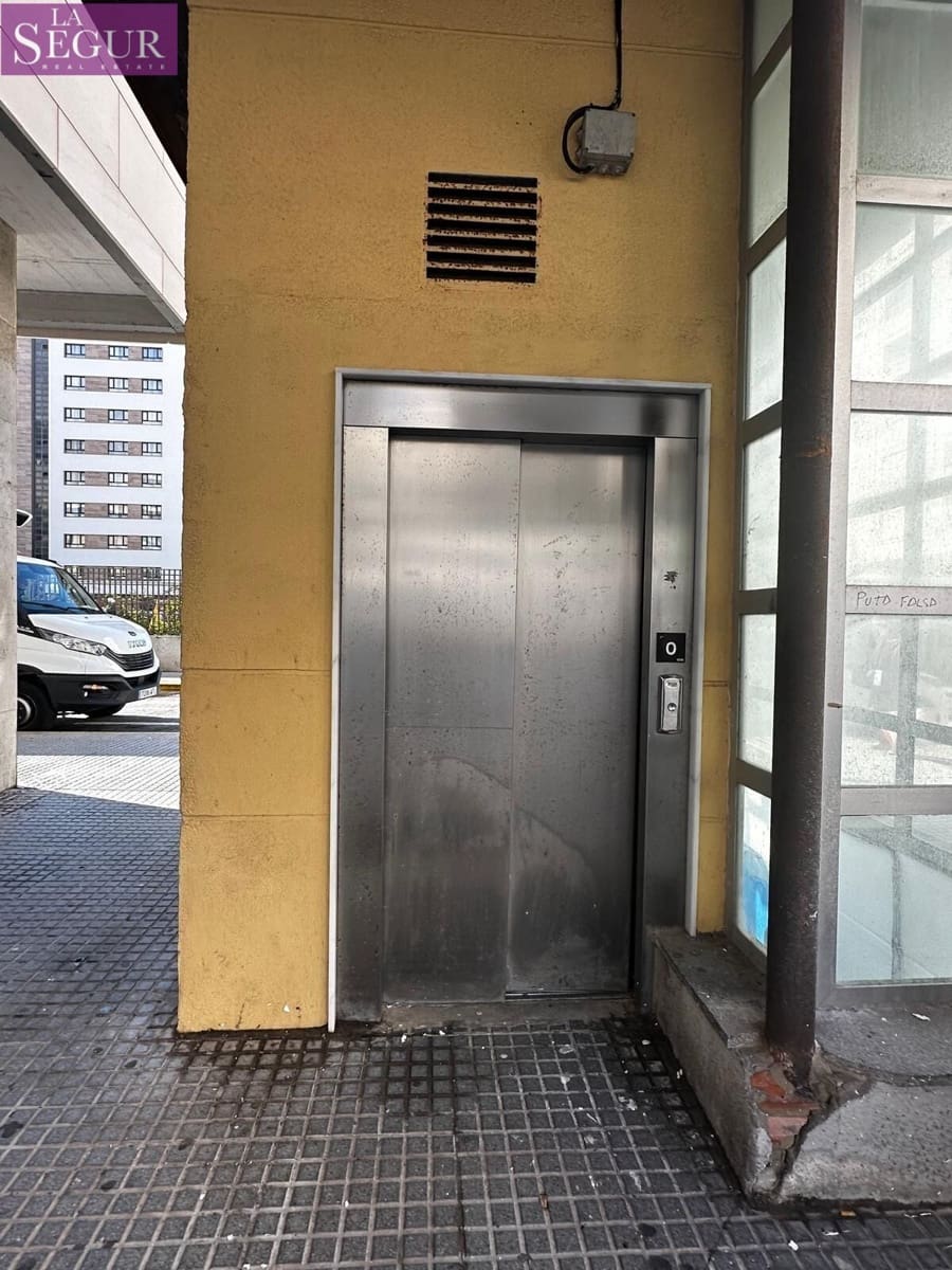 Garage à vendre à Cadix ville - 17 000 € (Ref: 8645245)