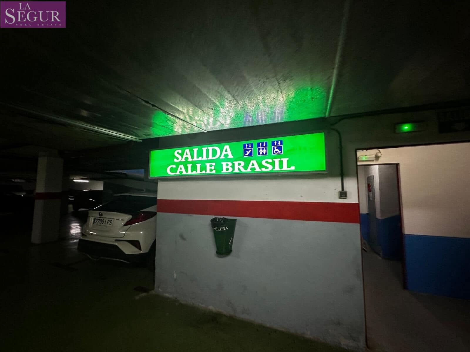 Garage à vendre à Cadix ville - 17 000 € (Ref: 8645245)