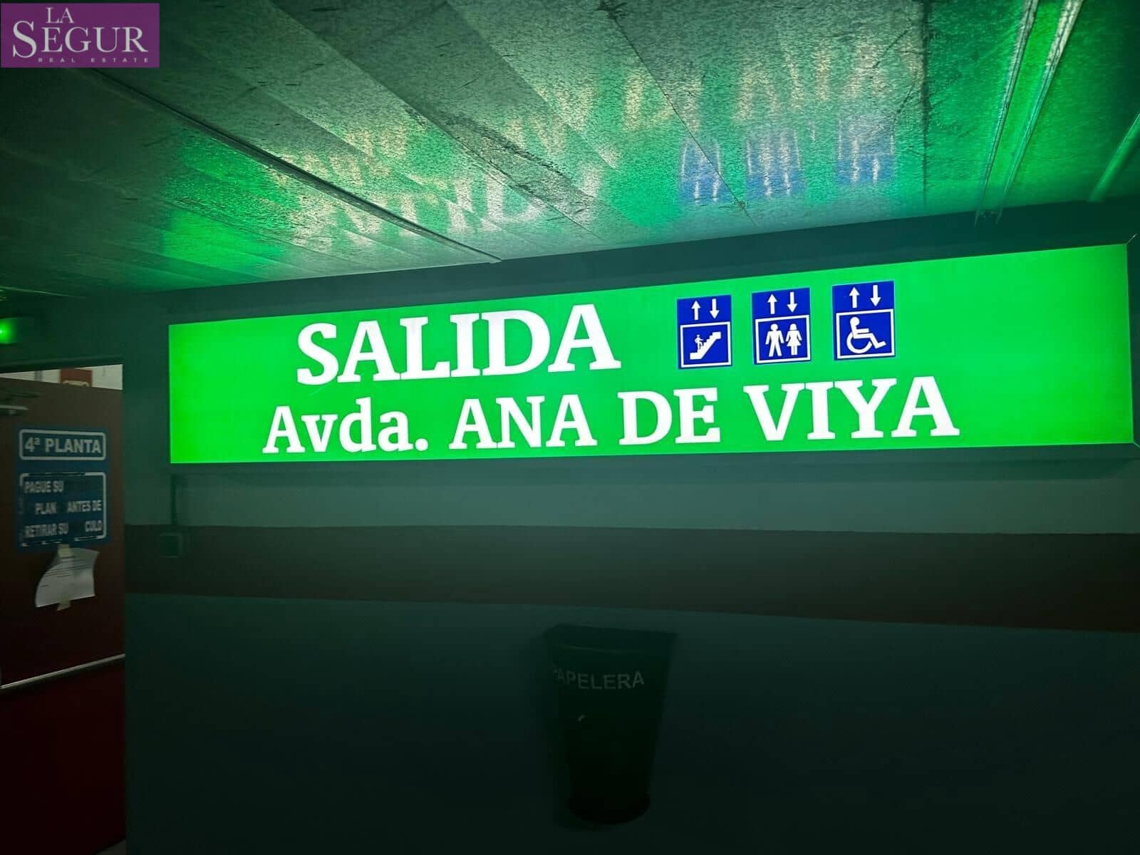 Garage à vendre à Cadix ville - 17 000 € (Ref: 8645245)