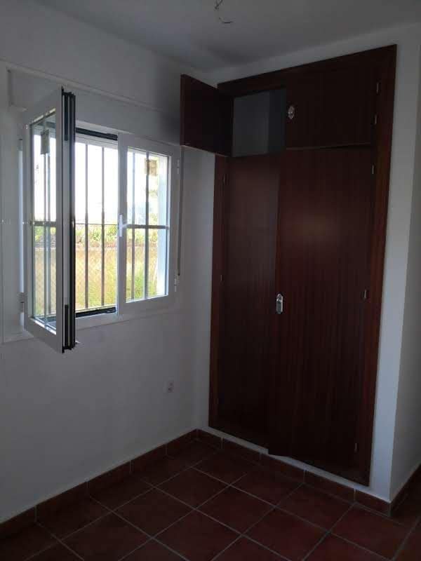 4 soveværelse Rækkehus til salg i Benalup - € 154.000 (Ref: 8675888)