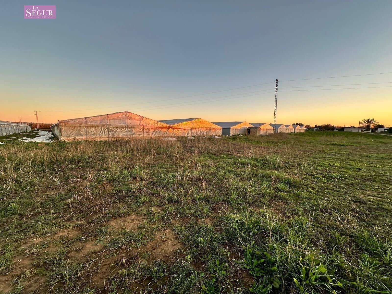 Grunde uden byggetilladelser til salg i Conil de la Frontera - € 75.000 (Ref: 8698188)