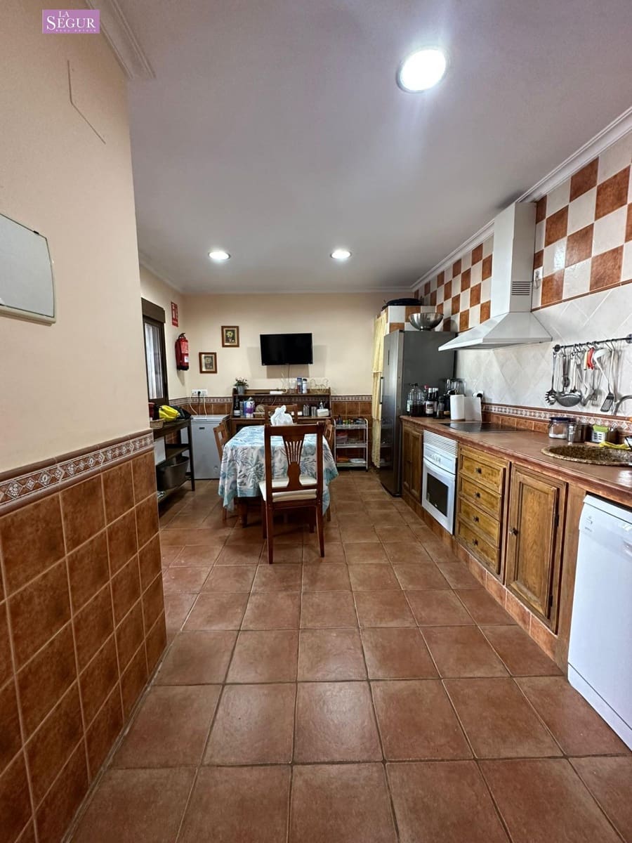 3 soverom Villa til salgs i Conil de la Frontera med svømmebasseng - € 489 900 (Ref: 8735676)