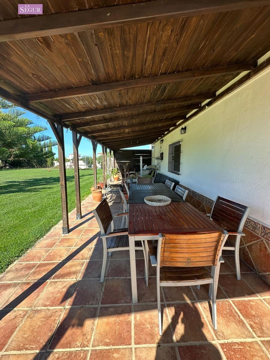 3 soverom Villa til salgs i Conil de la Frontera med svømmebasseng - € 489 900 (Ref: 8735676)