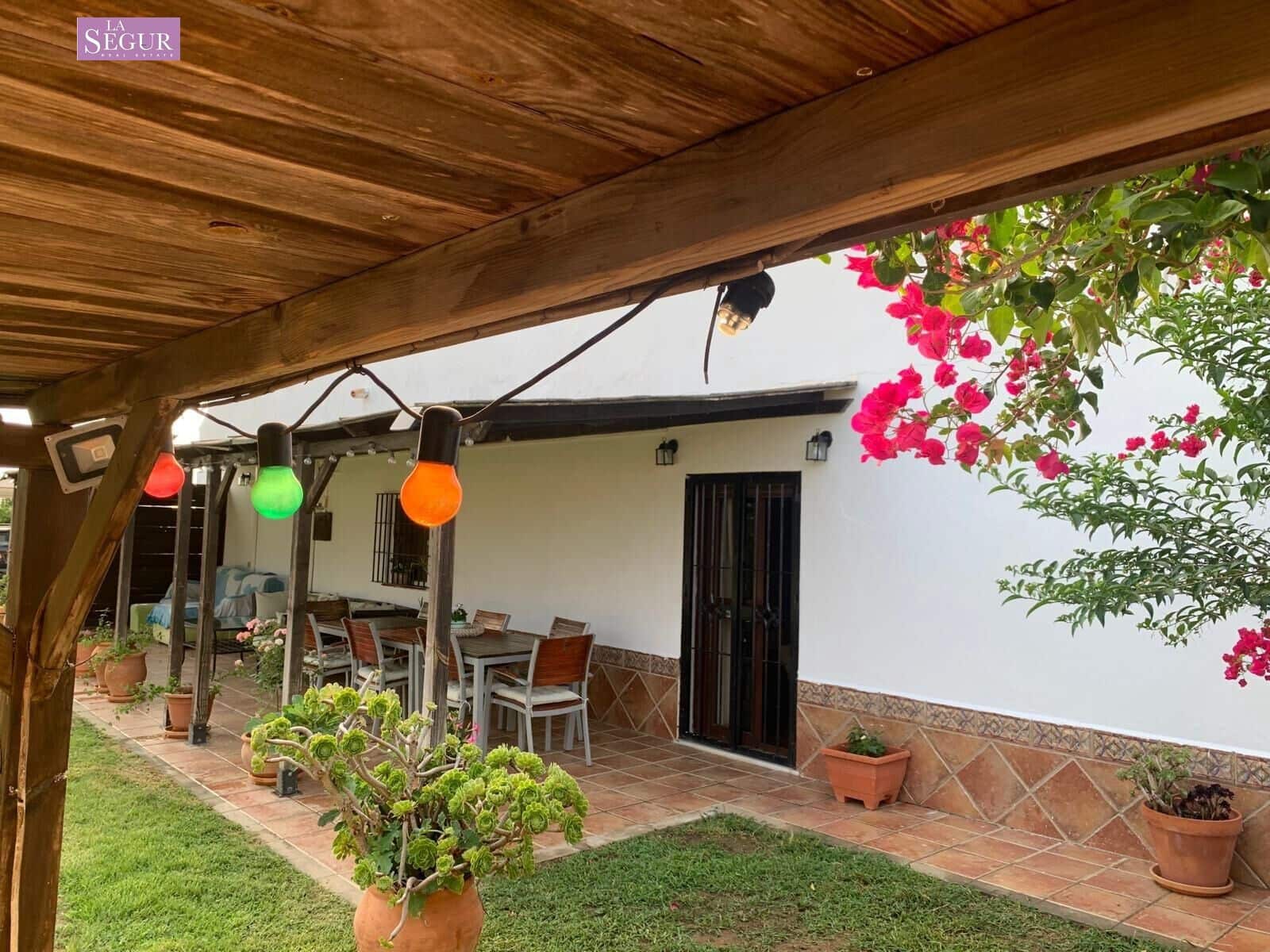 3 soverom Villa til salgs i Conil de la Frontera med svømmebasseng - € 489 900 (Ref: 8735676)