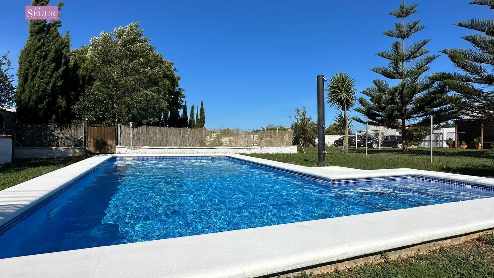 3 soverom Villa til salgs i Conil de la Frontera med svømmebasseng - € 489 900 (Ref: 8735676)