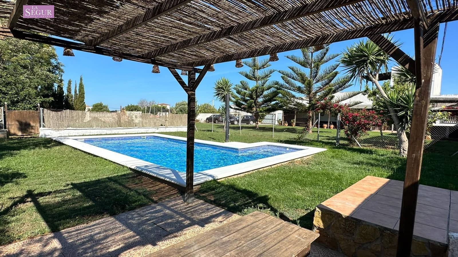 3 soverom Villa til salgs i Conil de la Frontera med svømmebasseng - € 489 900 (Ref: 8735676)