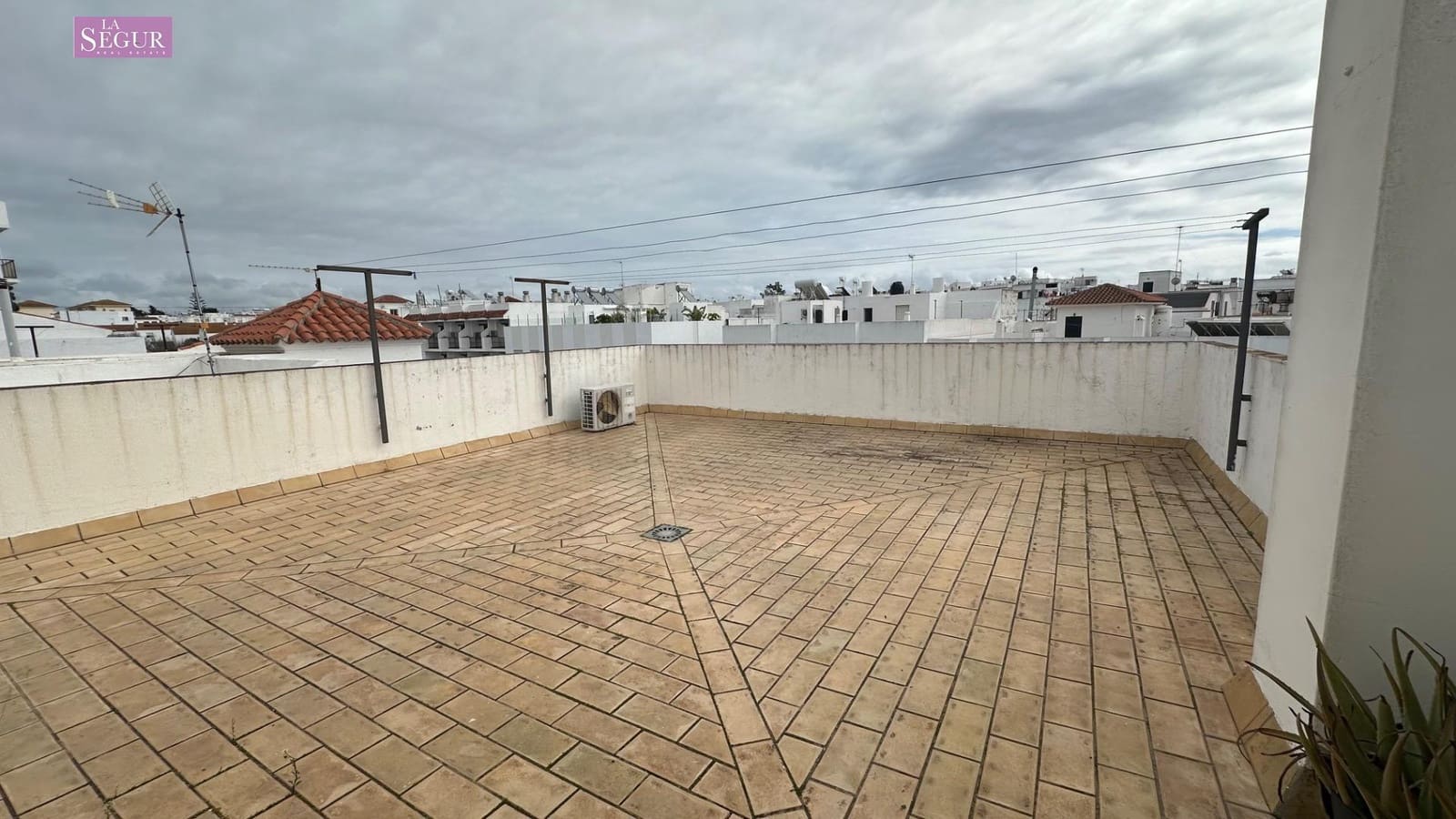 3 soveværelse Lejlighed til salg i Conil de la Frontera - € 307.500 (Ref: 8767079)