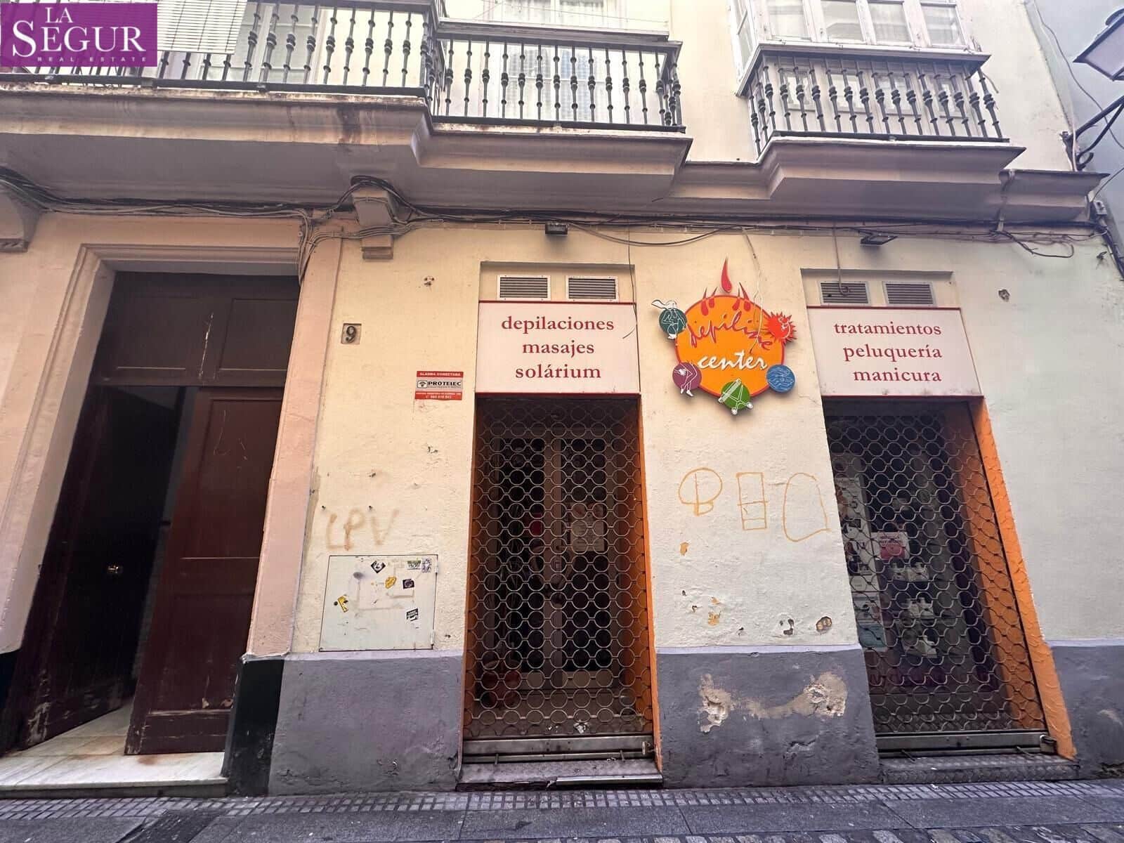 Virksomhed til leje i Cadiz by - € 1.550 (Ref: 8789723)