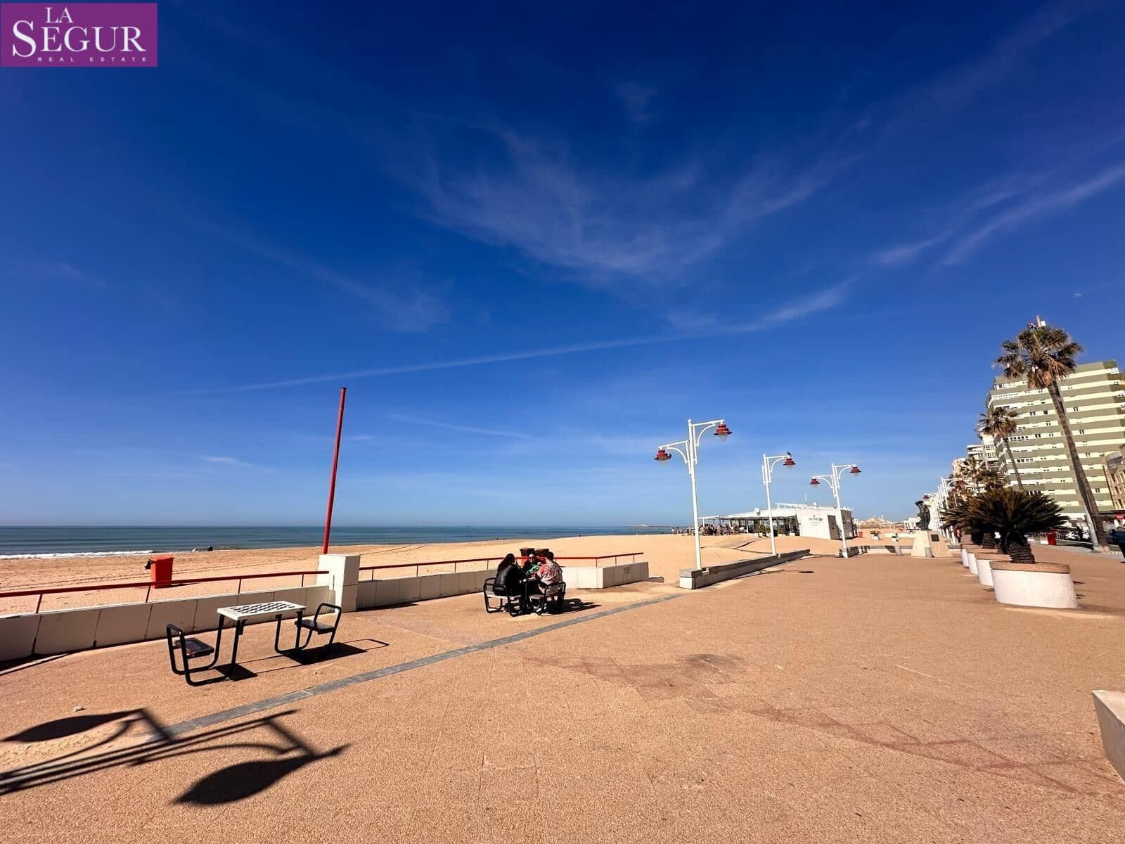 Garage à vendre à Cadix ville - 38 000 € (Ref: 8802241)