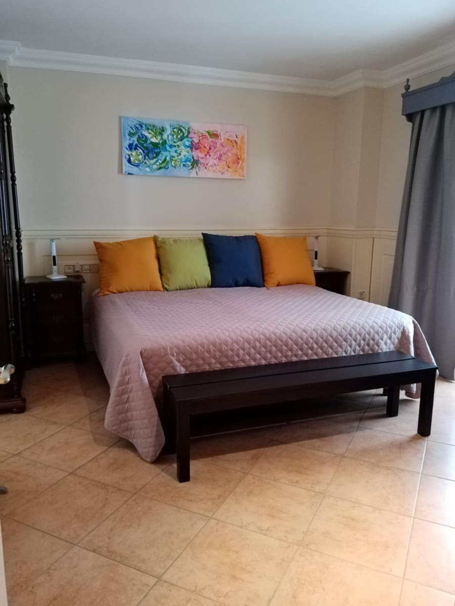 5 soveværelse Villa til salg i Medina-Sidonia med garage - € 599.000 (Ref: 8838864)