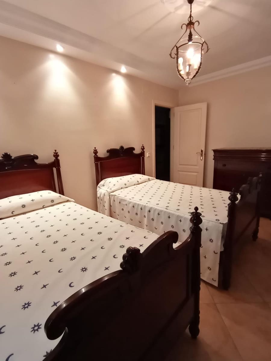 5 soveværelse Villa til salg i Medina-Sidonia med garage - € 599.000 (Ref: 8838864)