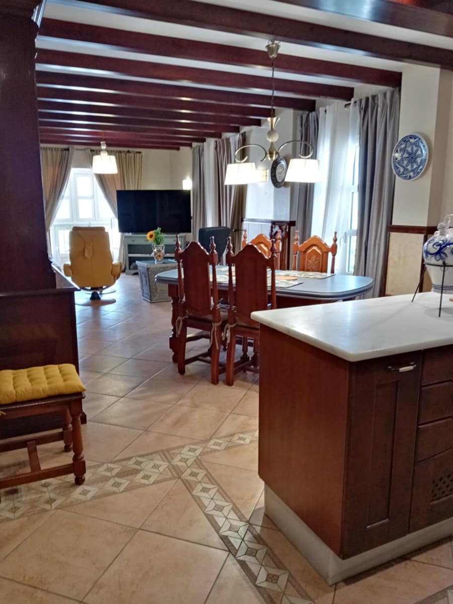 5 soveværelse Villa til salg i Medina-Sidonia med garage - € 599.000 (Ref: 8838864)