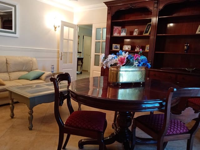 5 soveværelse Villa til salg i Medina-Sidonia med garage - € 599.000 (Ref: 8838864)