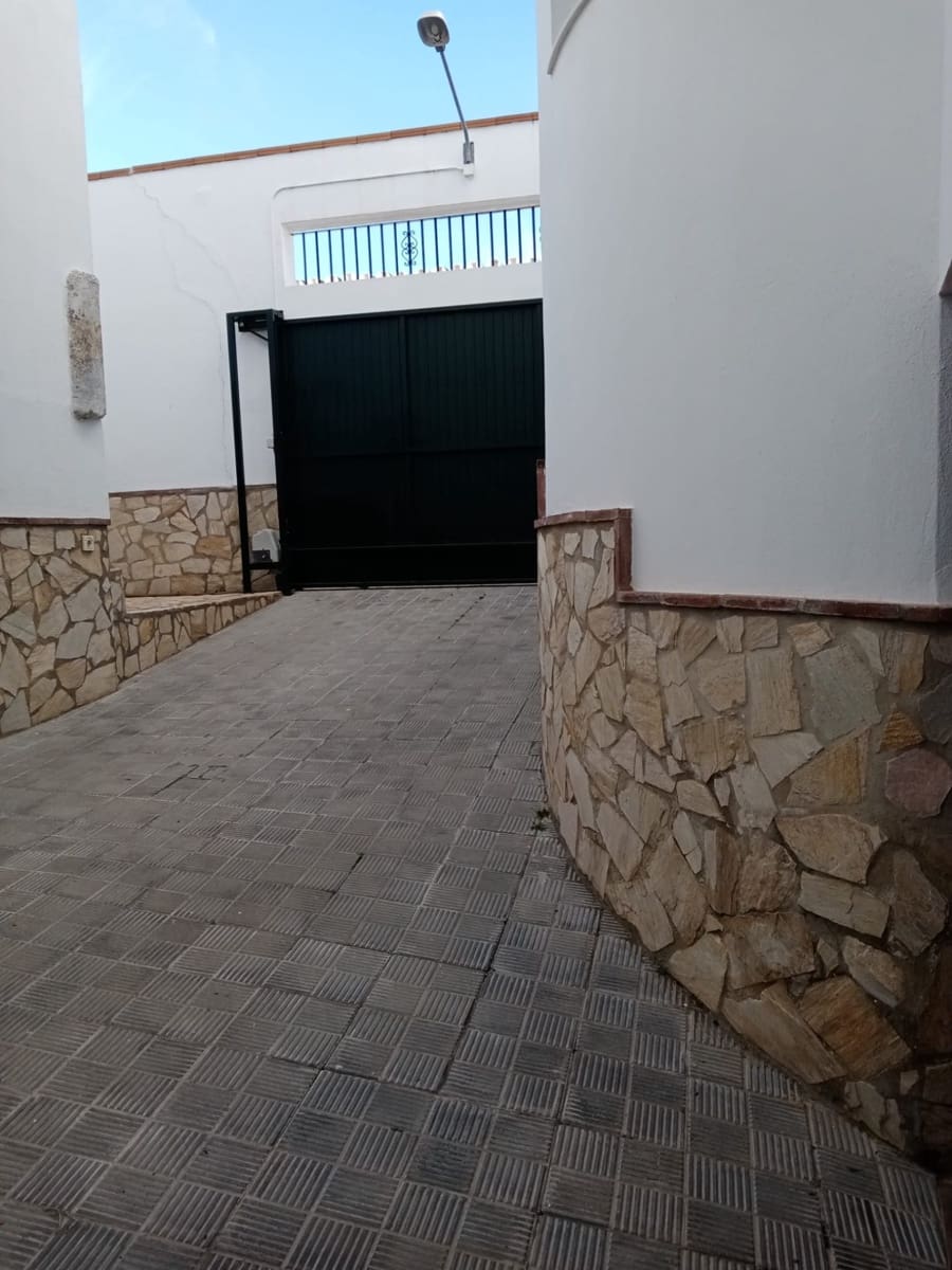5 soveværelse Villa til salg i Medina-Sidonia med garage - € 599.000 (Ref: 8838864)