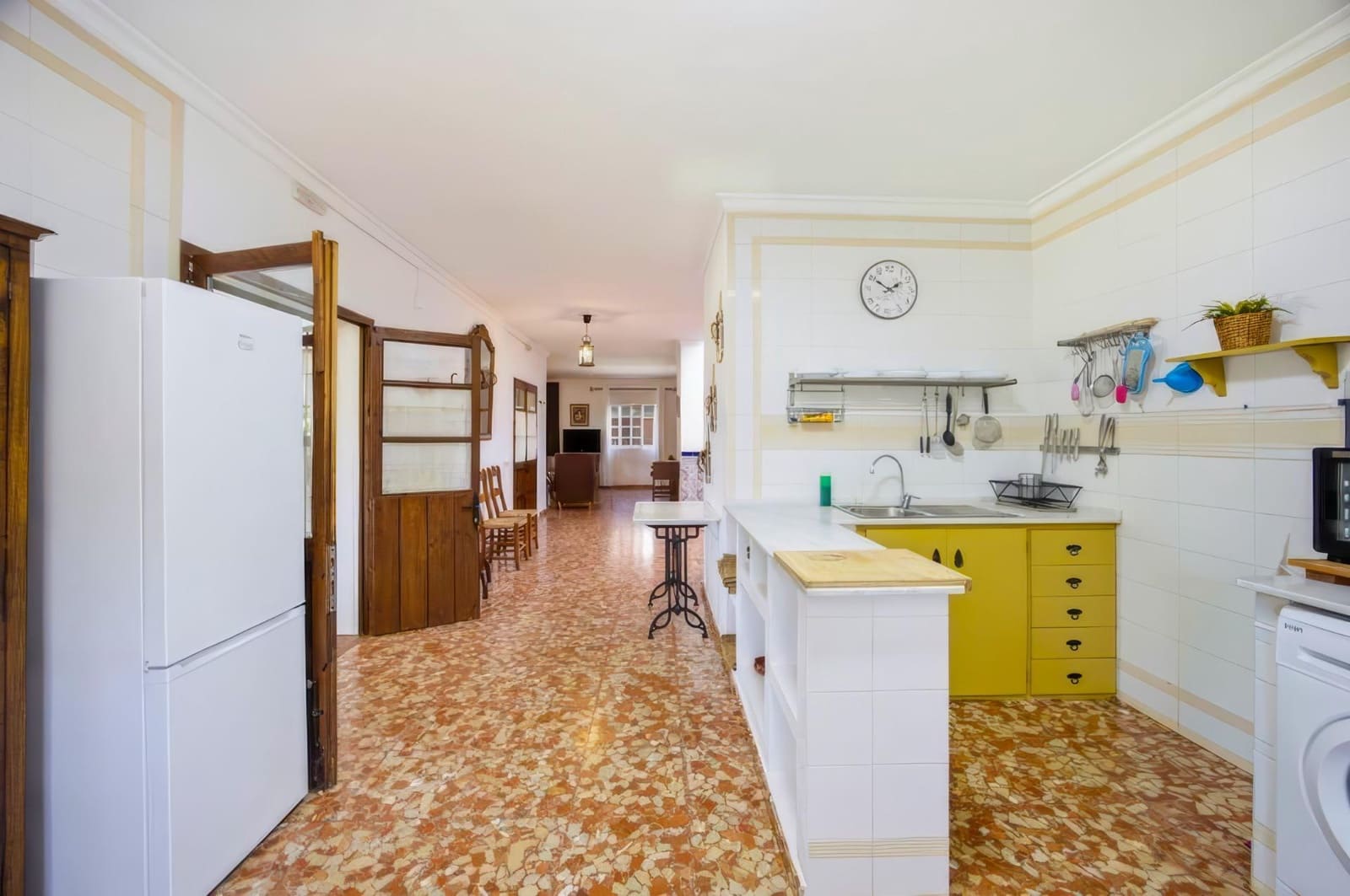4 bedroom Villa for sale in Vejer de la Frontera with pool garage - € 490,000 (Ref: 8841186)