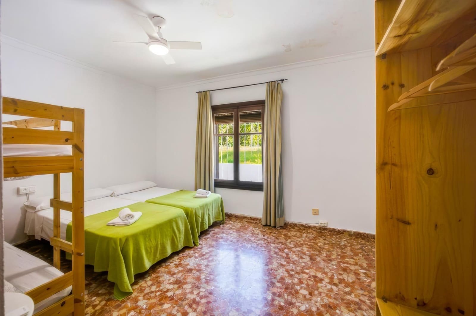 4 bedroom Villa for sale in Vejer de la Frontera with pool garage - € 490,000 (Ref: 8841186)