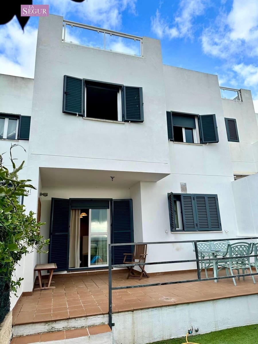 3 camera da letto Villetta Bifamiliare in vendita in Conil de la Frontera con piscina garage - 480.000 € (Rif: 8847647)