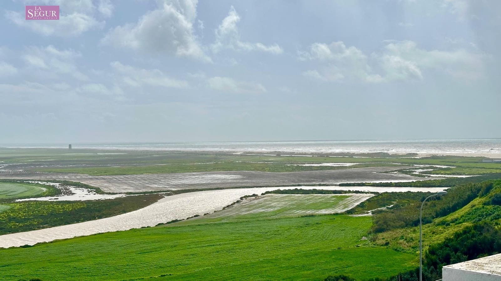 3 camera da letto Villetta Bifamiliare in vendita in Conil de la Frontera con piscina garage - 480.000 € (Rif: 8847647)