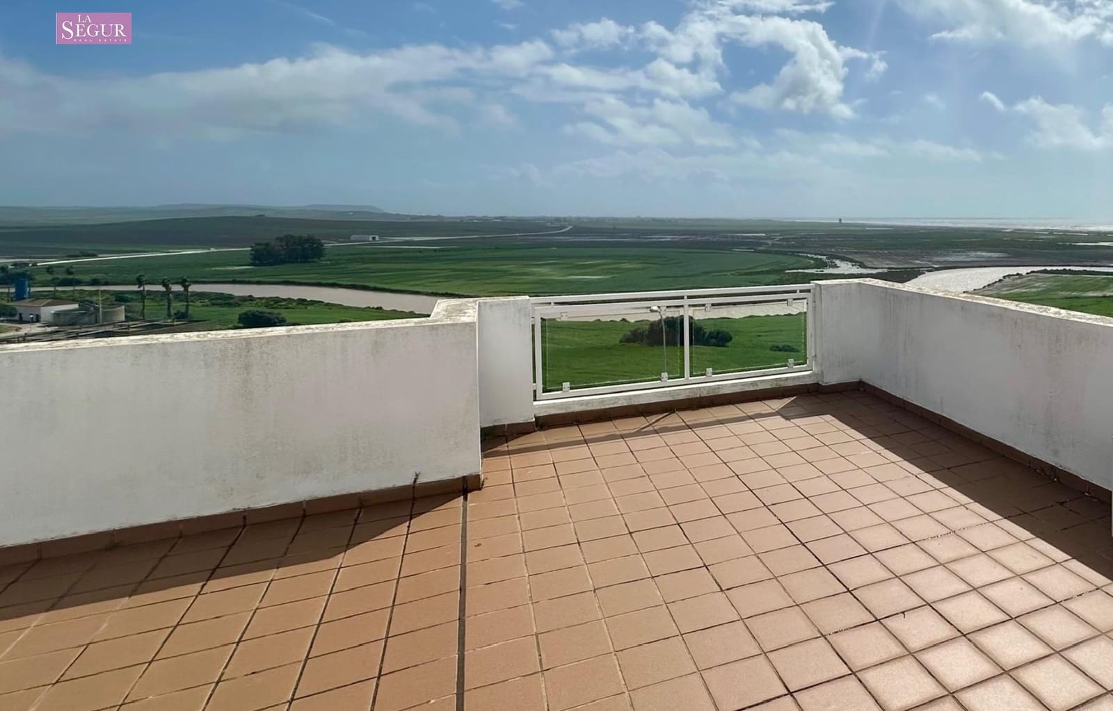 3 camera da letto Villetta Bifamiliare in vendita in Conil de la Frontera con piscina garage - 480.000 € (Rif: 8847647)