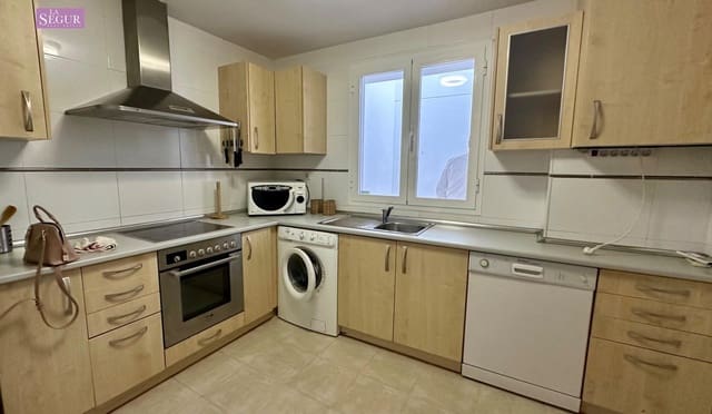 Pareado de 3 habitaciones en Conil de la Frontera en venta con piscina garaje - 480.000 € (Ref: 8847647)