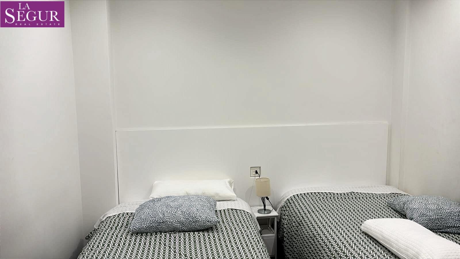 2 makuuhuone Asunto myytävänä paikassa Cadiz kaupunki - 250 000 € (Ref: 8849641)