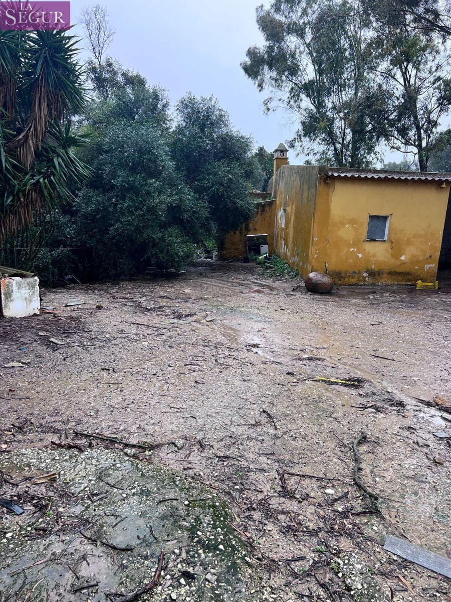 Finca/Landehus til salg i Vejer de la Frontera - € 100.000 (Ref: 8851694)