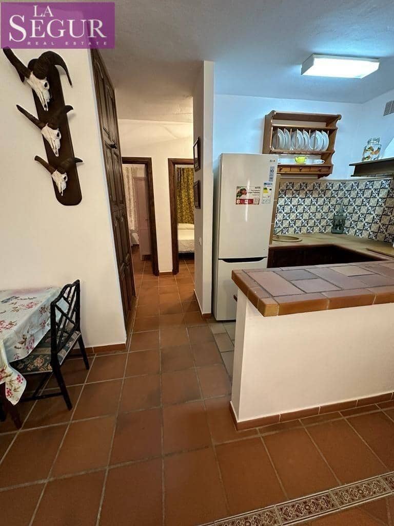 3 soveværelse Villa til salg i Medina-Sidonia med swimmingpool - € 235.000 (Ref: 8851695)