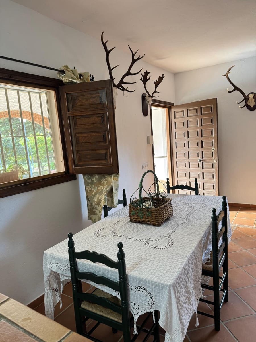 3 soveværelse Villa til salg i Medina-Sidonia med swimmingpool - € 235.000 (Ref: 8851695)