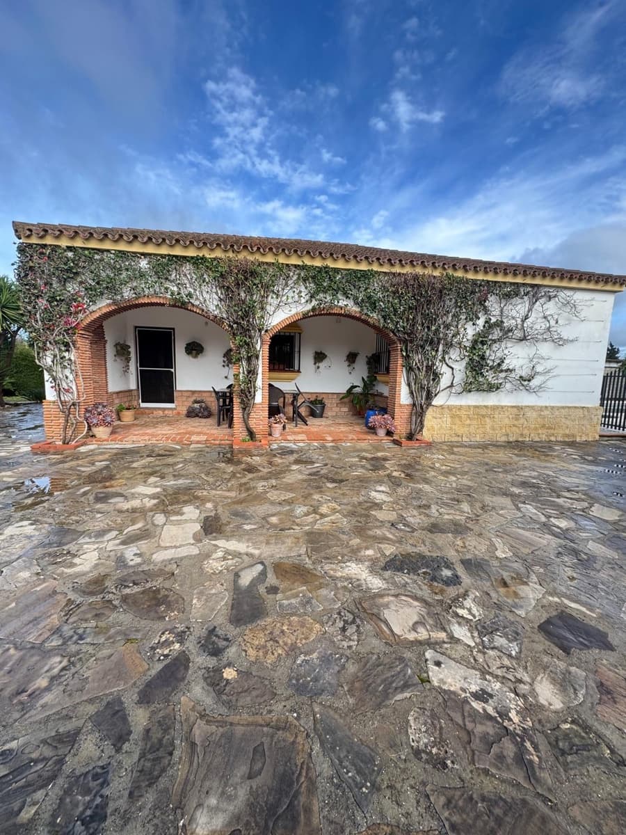 3 soveværelse Villa til salg i Medina-Sidonia med swimmingpool - € 235.000 (Ref: 8851695)