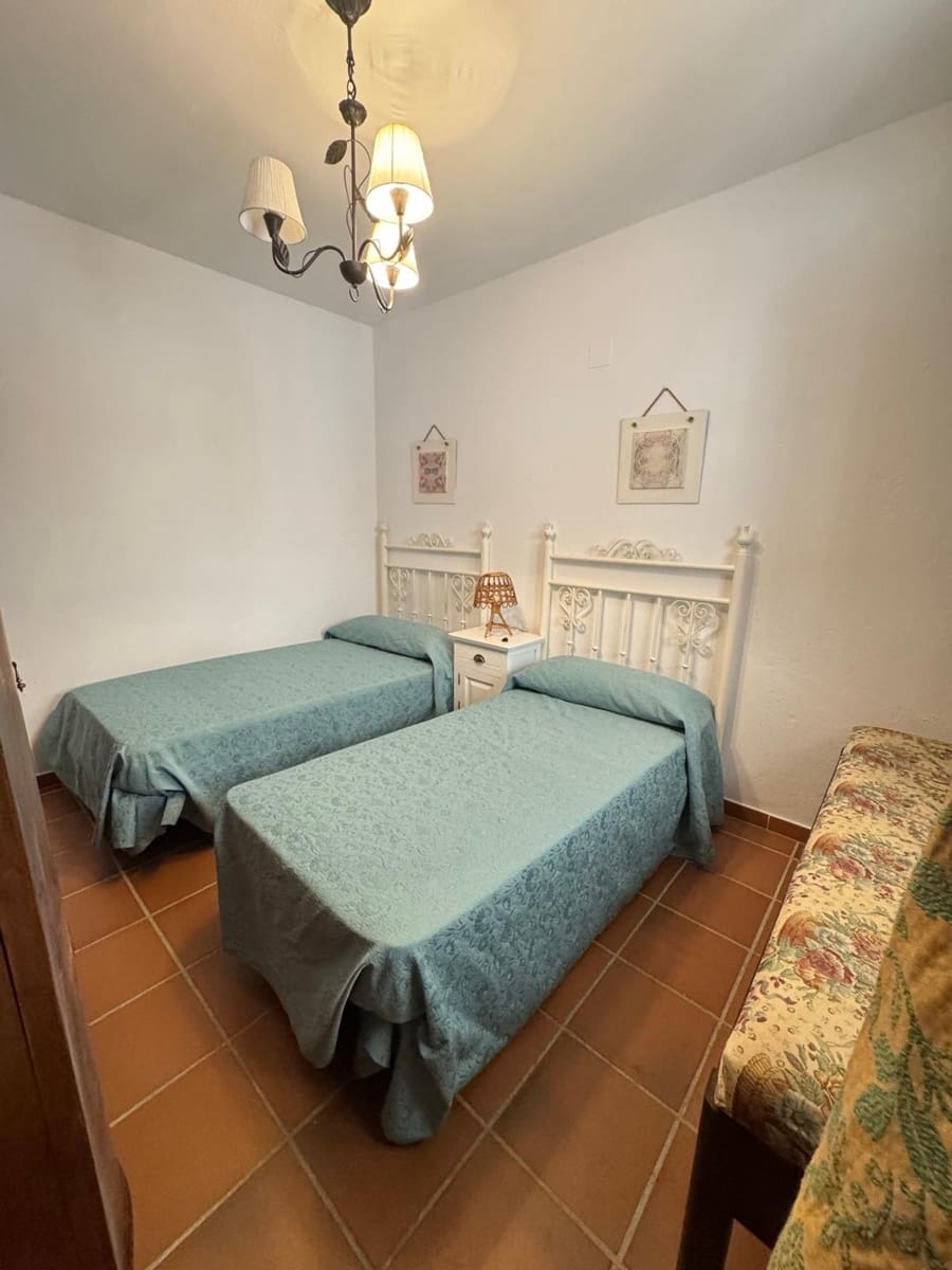 3 soveværelse Villa til salg i Medina-Sidonia med swimmingpool - € 235.000 (Ref: 8851695)