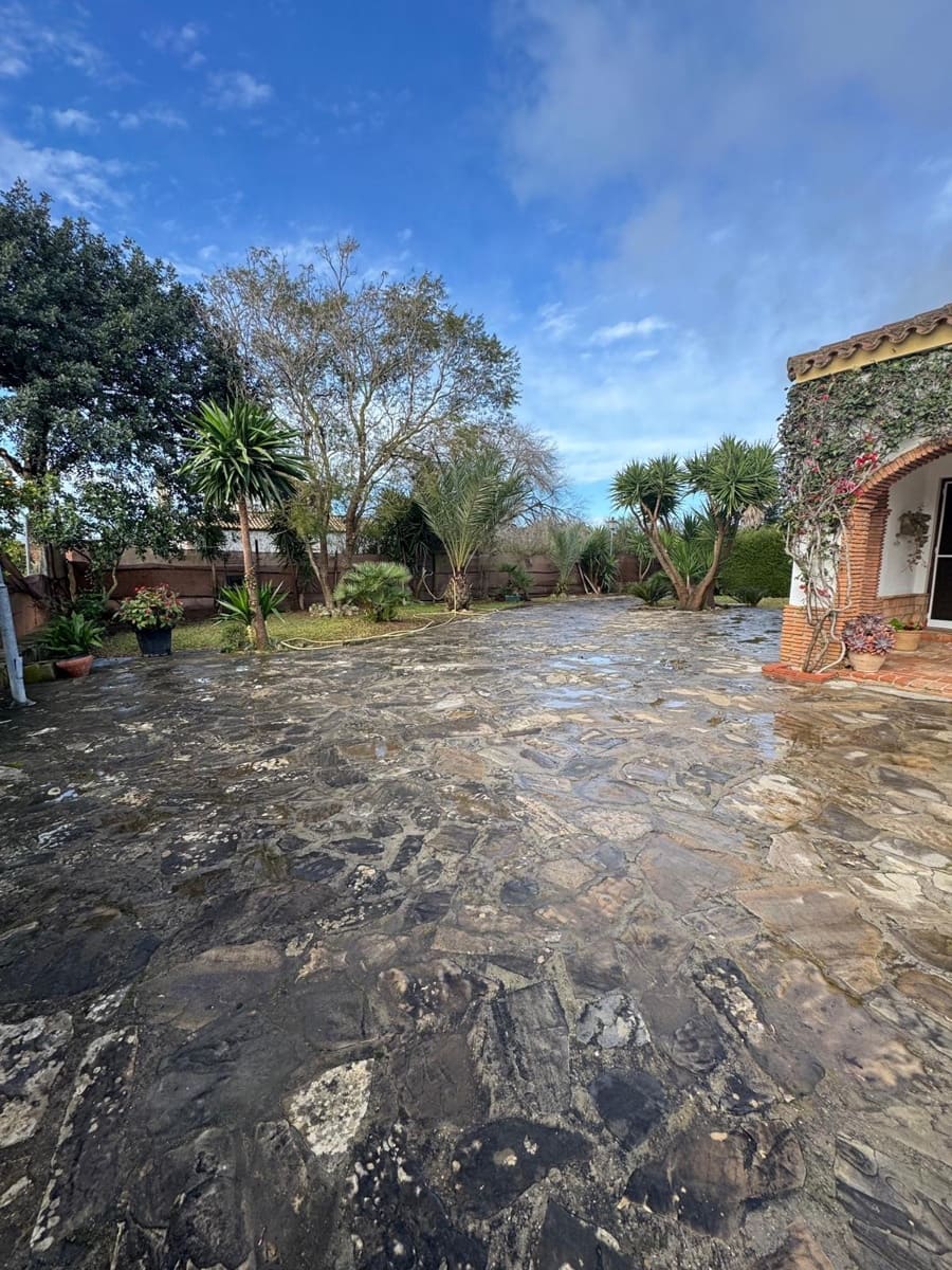 3 soveværelse Villa til salg i Medina-Sidonia med swimmingpool - € 235.000 (Ref: 8851695)