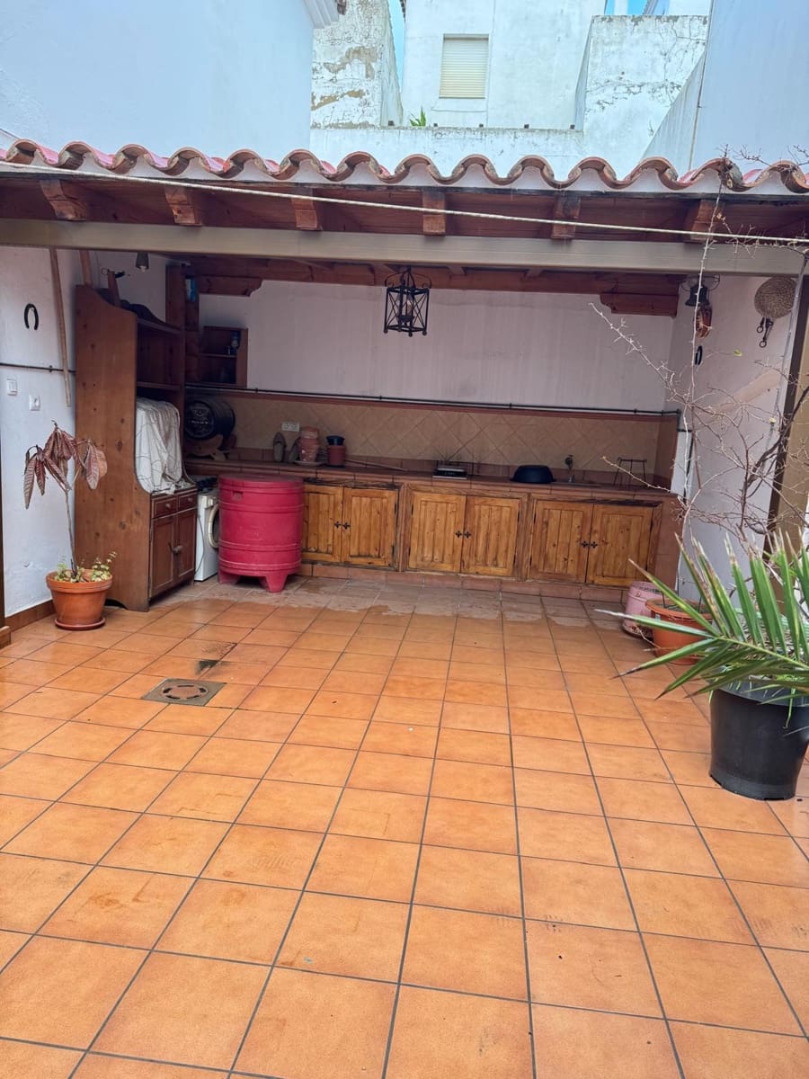 4 soverom Hus til salgs i Medina-Sidonia med garasje - € 270 000 (Ref: 8892922)