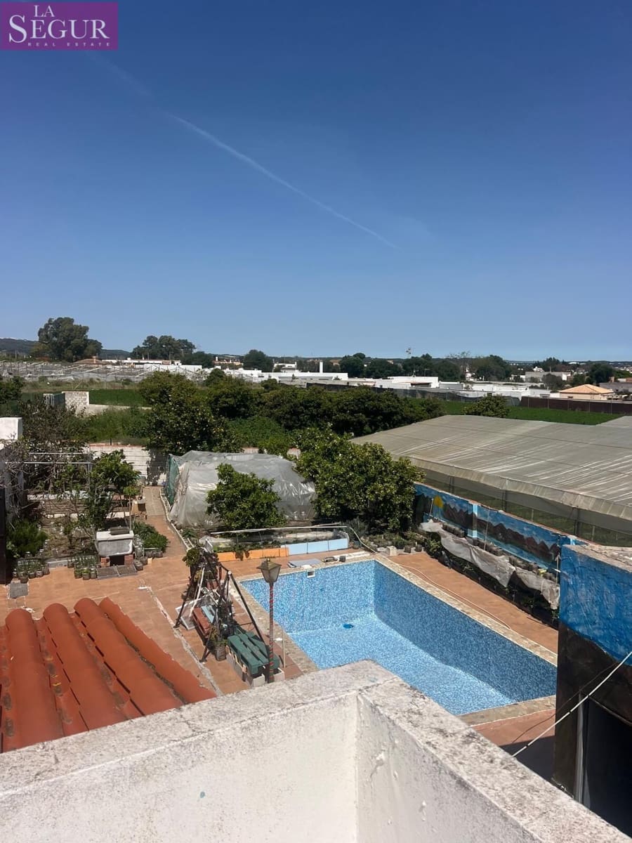 3 soveværelse Finca/Landehus til salg i Barbate med swimmingpool - € 200.000 (Ref: 8907544)