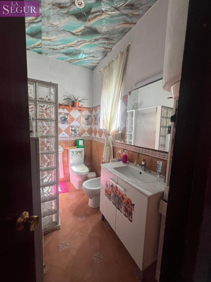 3 soveværelse Finca/Landehus til salg i Barbate med swimmingpool - € 200.000 (Ref: 8907544)