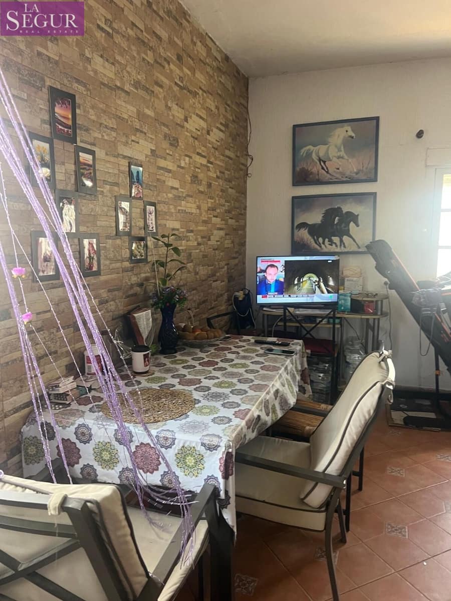 3 soveværelse Finca/Landehus til salg i Barbate med swimmingpool - € 200.000 (Ref: 8907544)