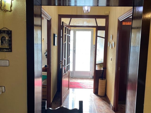 5 makuuhuone Omakotitalo myytävänä paikassa Barbate - 255 000 € (Ref: 8928918)