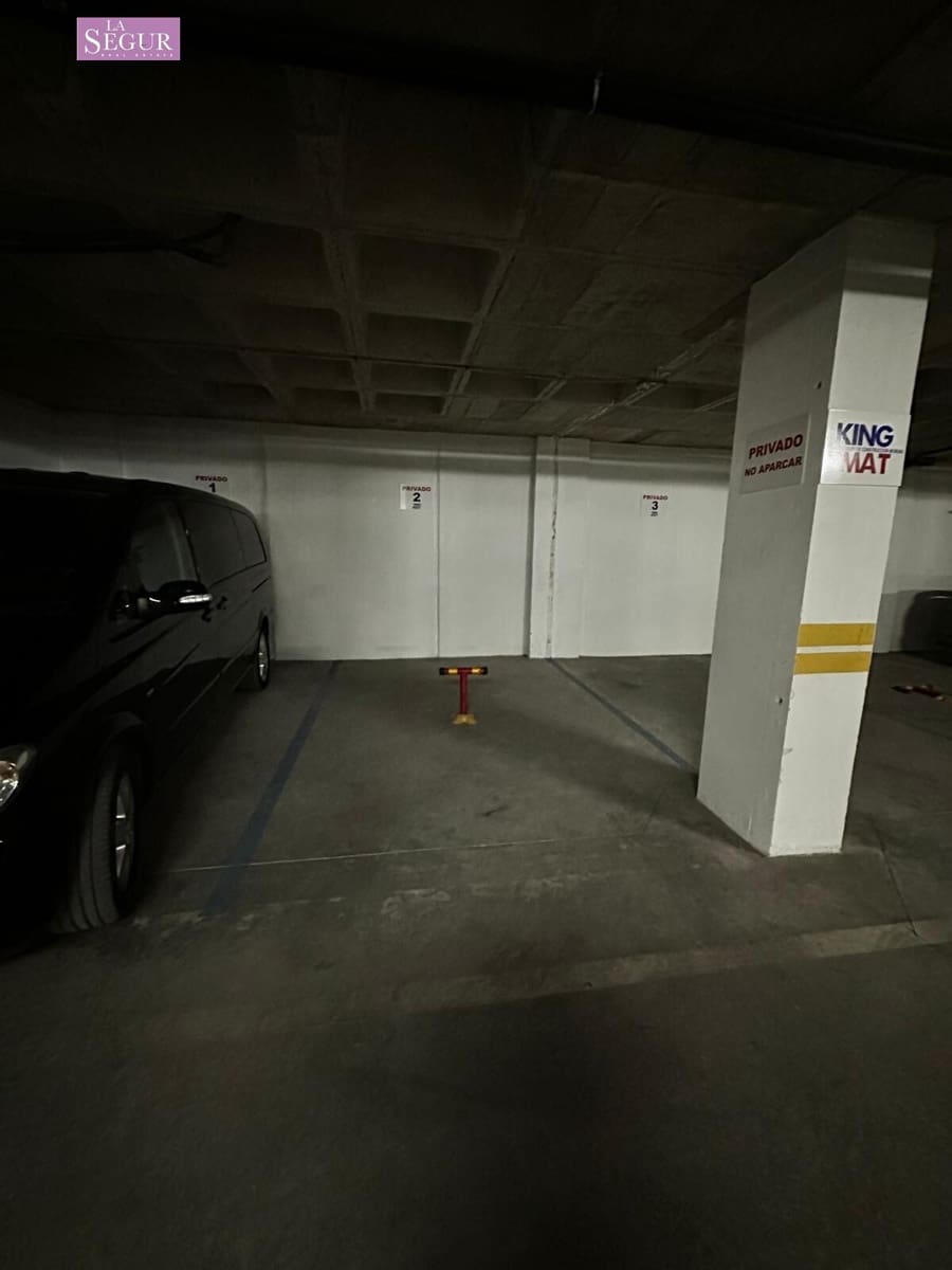 Garage til salg i Conil de la Frontera - € 40.000 (Ref: 8934975)