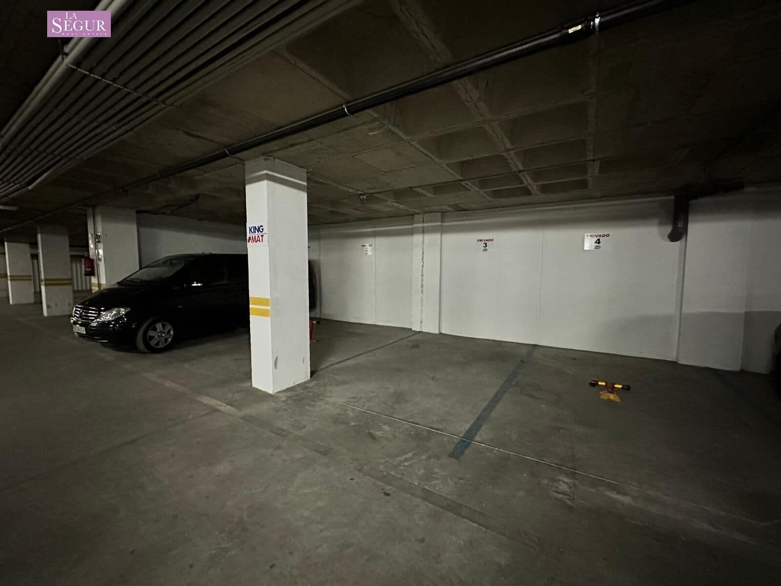 Garage til salg i Conil de la Frontera - € 40.000 (Ref: 8934975)