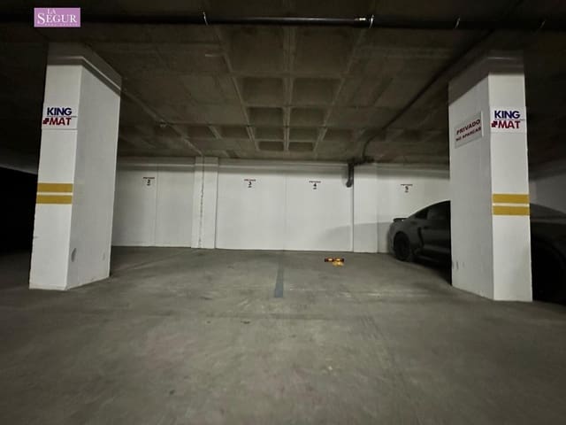 Garage til salg i Conil de la Frontera - € 40.000 (Ref: 8934975)